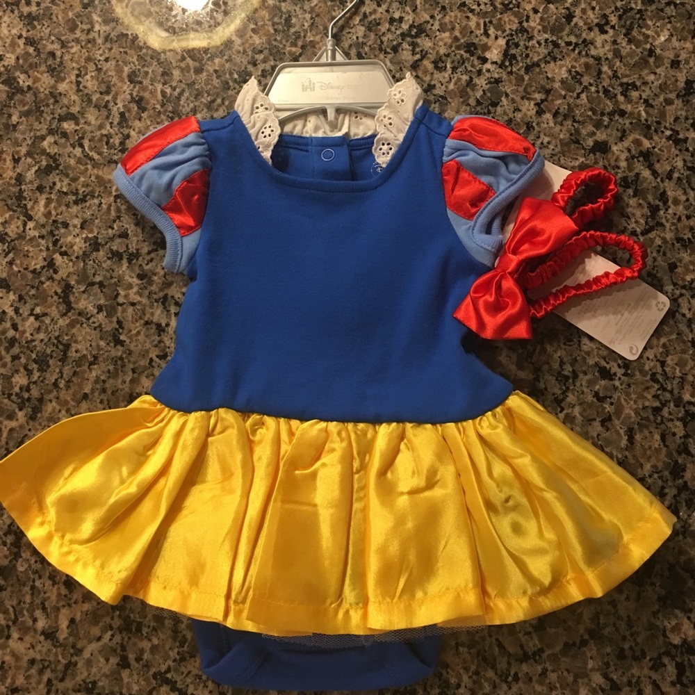 Disney baby Snow White costume