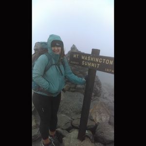 Meet your Posher, Brenna