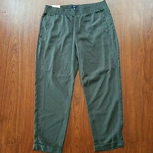 Gap cropped dressy joggers