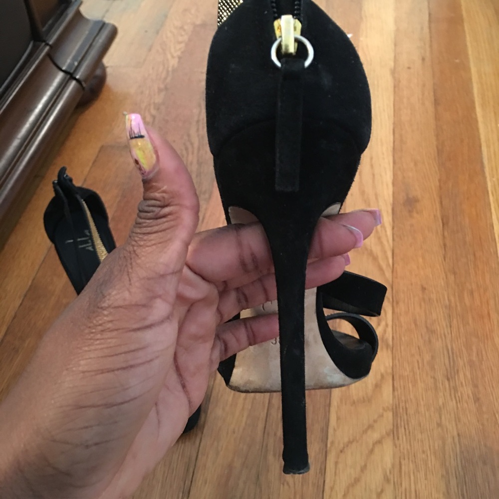 Giuseppe Zanotti Stud Heel Sandals - Picture 8 of 8