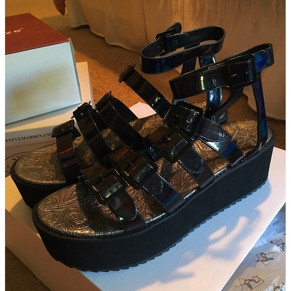 YRU Shoes - YRU Platform Sandals