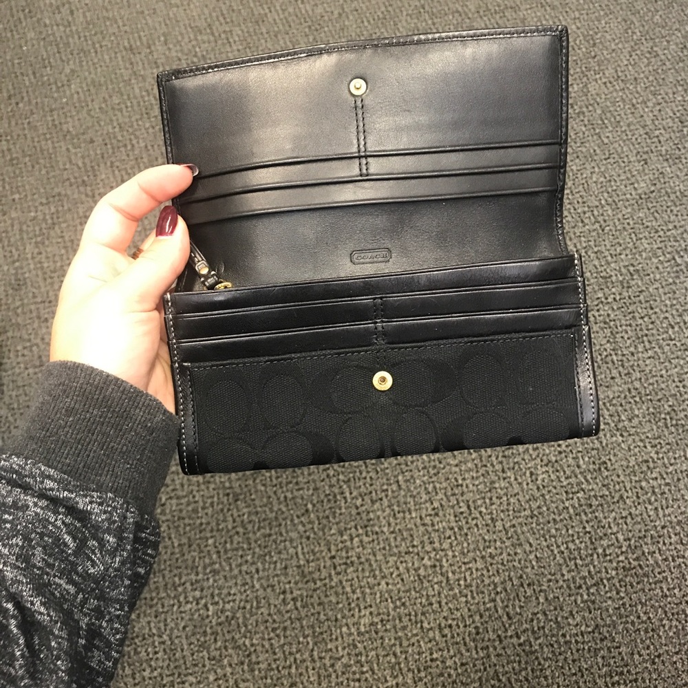 Coach Wallet - Picture 3 of 5