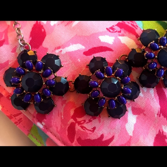 Blue Purple Flower Stone Chunky Statement Necklace - Picture 3 of 6