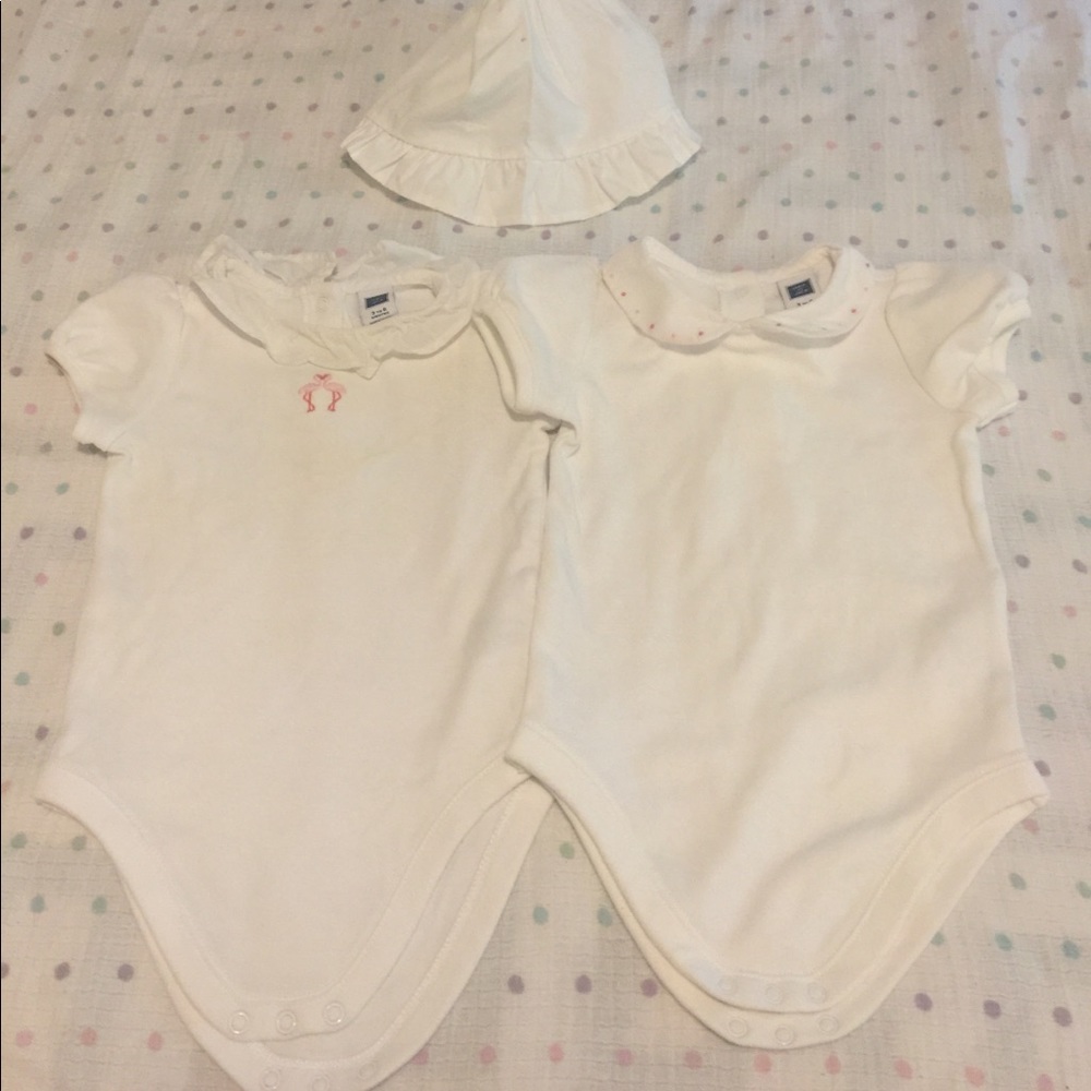 Janie and Jack cotton onesies and hat set