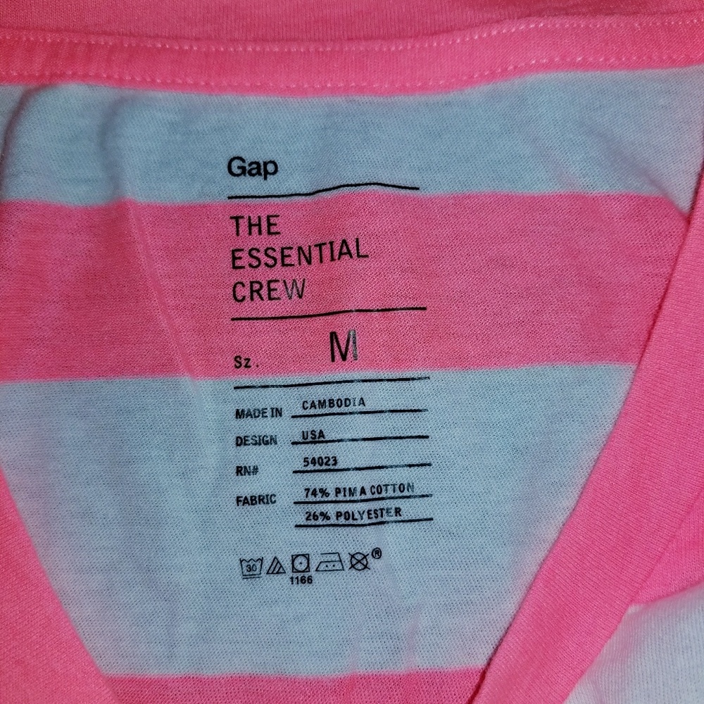 Gap tee - Picture 2 of 2
