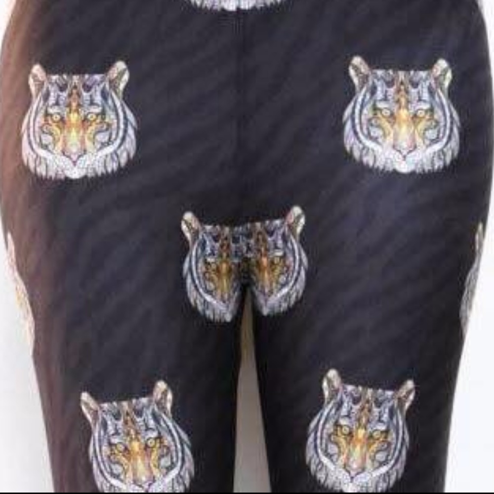 Tiger Buttery Soft Leggings, T/C