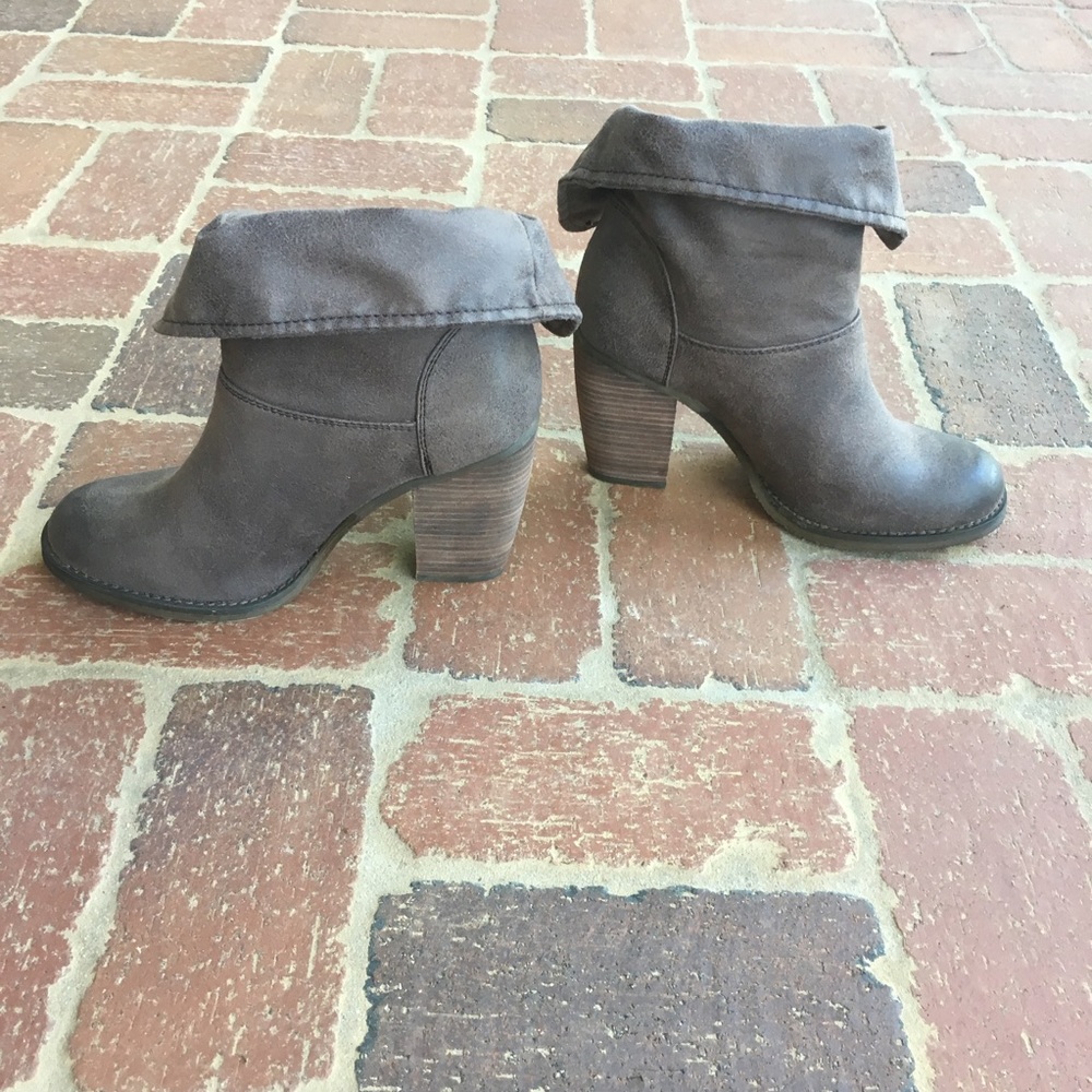 Sbicca Chord Booties - Picture 2 of 4