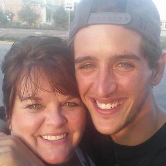 Meet your Posher, Robin - Picture 1 of 1