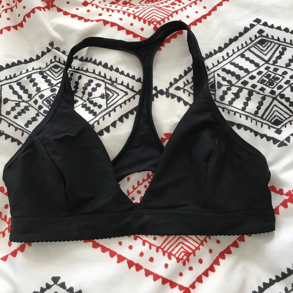 Lululemon sports bra. Razorback.size 6