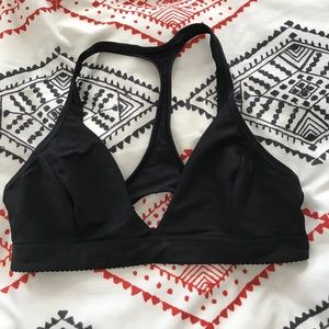 Lululemon sports bra. Razorback.size 6