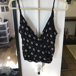 Black cropped open back tank