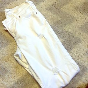 Distressed white old navy skinny jeans