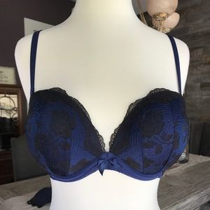 Victoria’s Secret Bra 34D