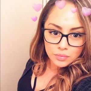 Meet your Posher, Valarie