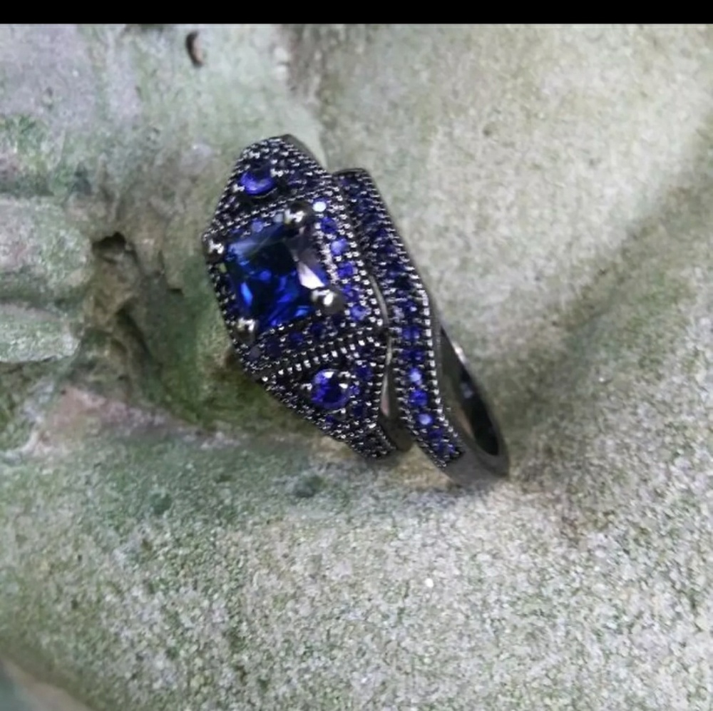 gorgeous wedding set