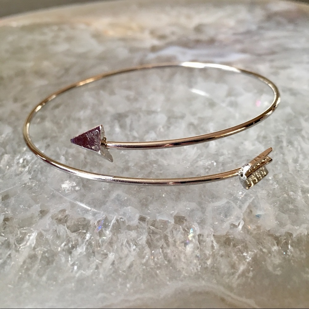 Open Arrow Gold Silver Metal Cuff Bangle Bracelet - Picture 5 of 7