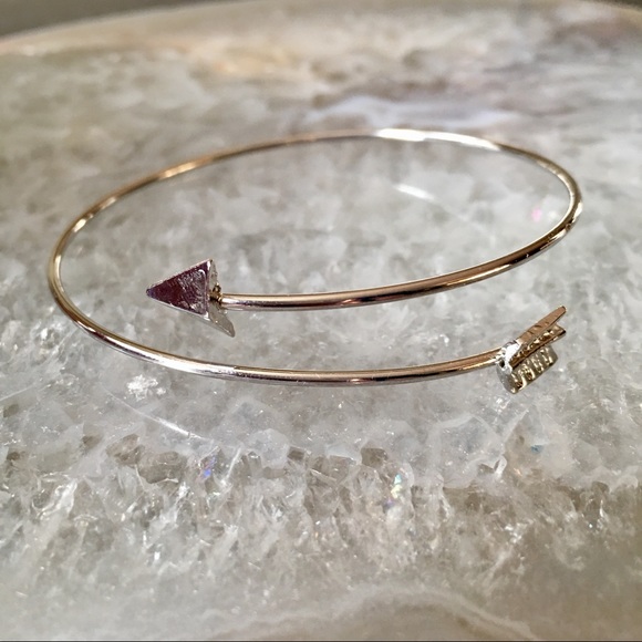 Open Arrow Gold Silver Metal Cuff Bangle Bracelet - Picture 5 of 7