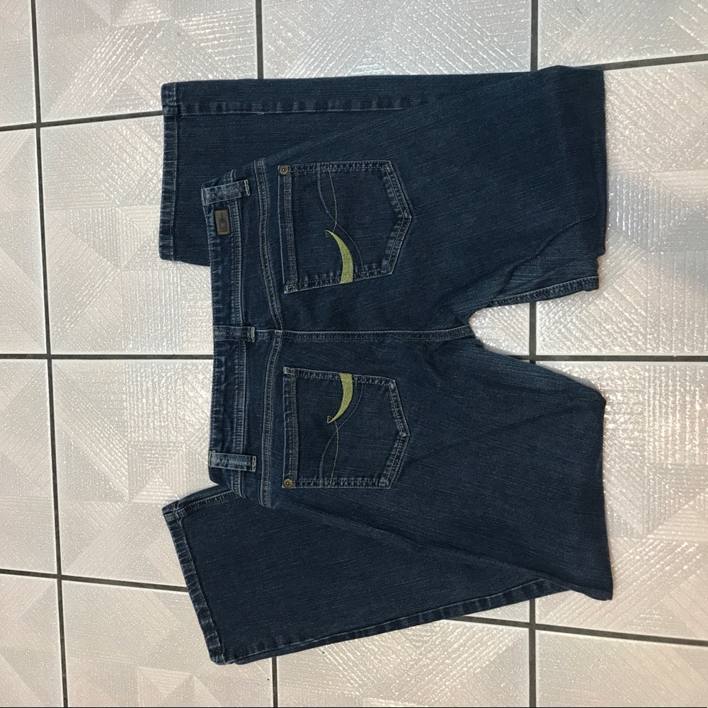 Jeans with cute gold embroidery on back pockets.