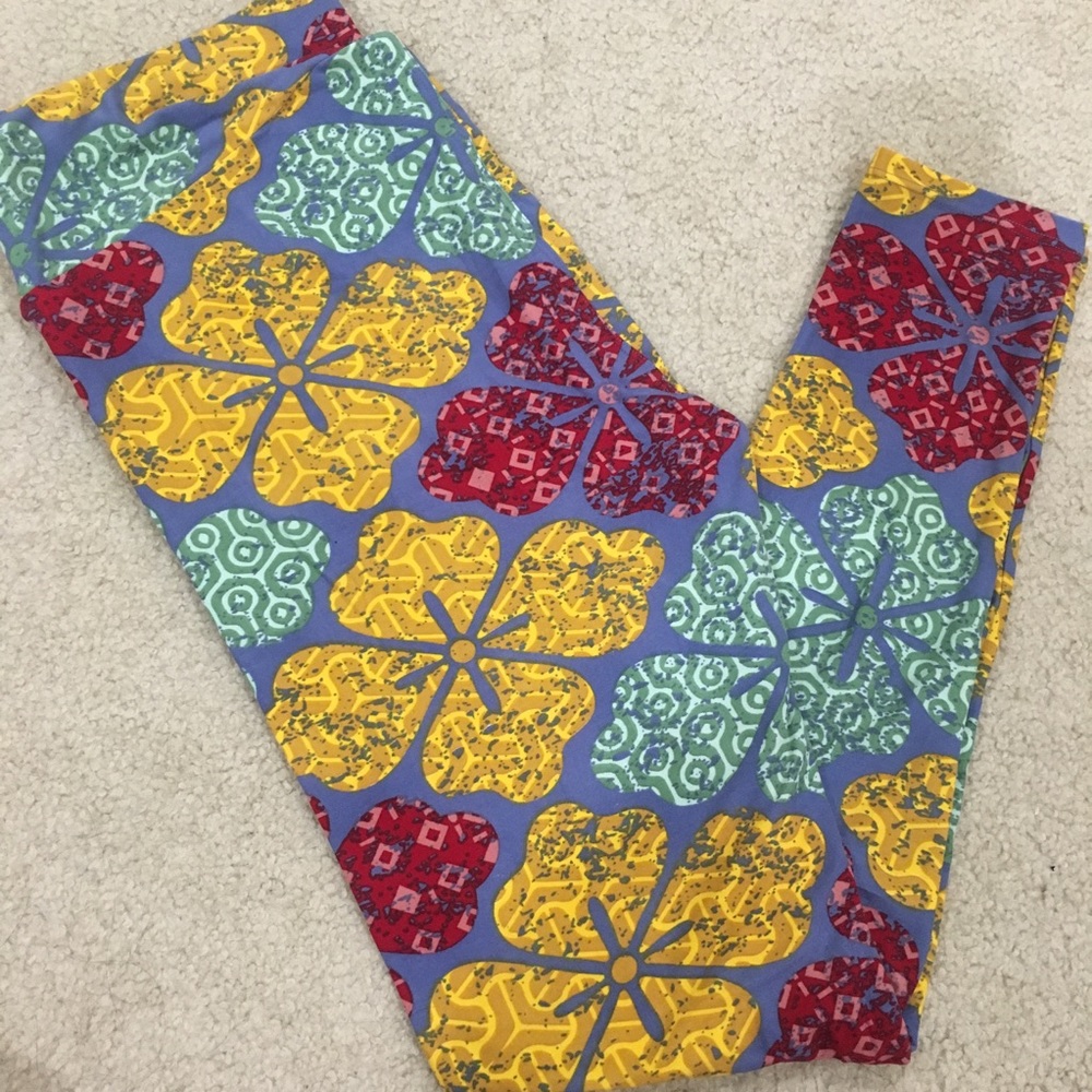 *SOLD* Lularoe TC leggings BNWT