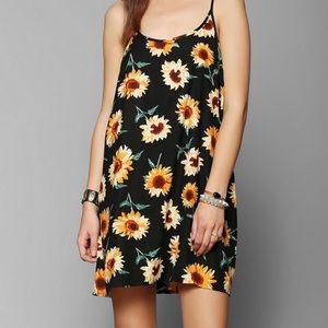 UO Kimchi Blue Sunflower Dress M