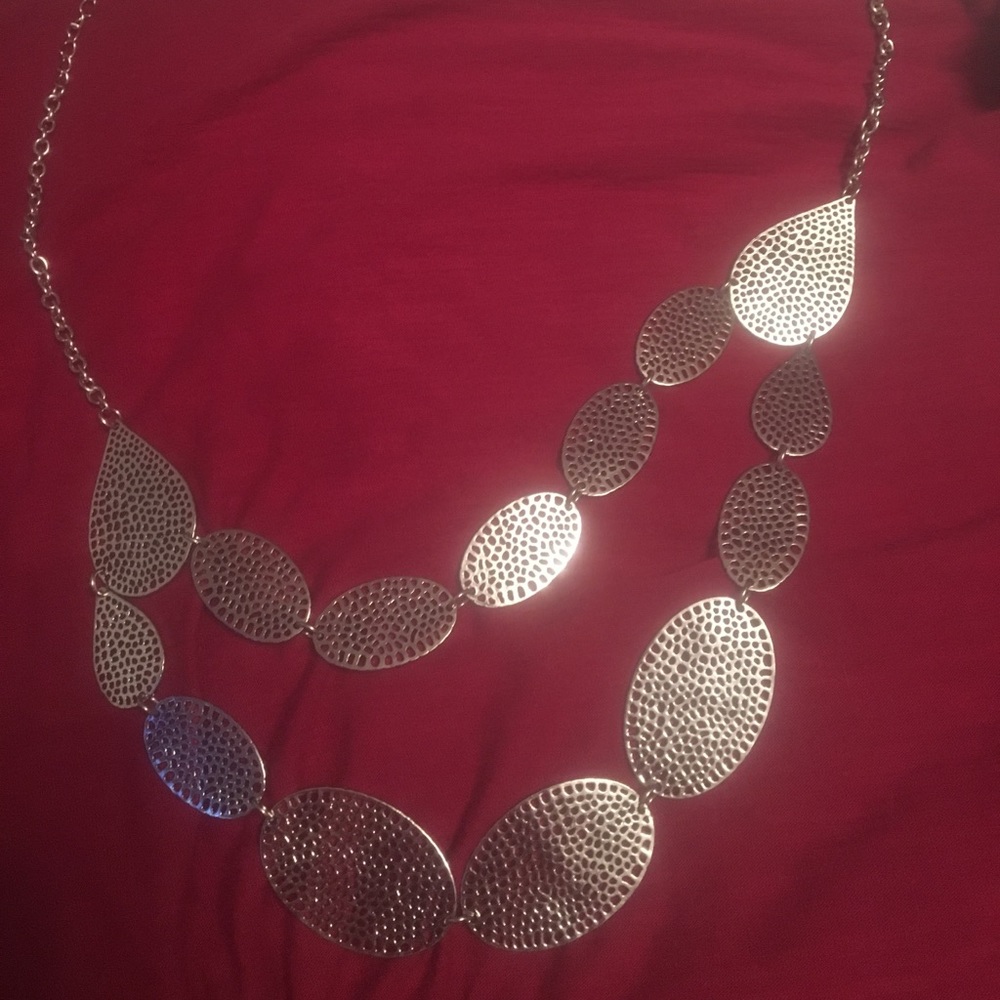 Silver color necklace