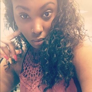 Meet your Posher, Crystal