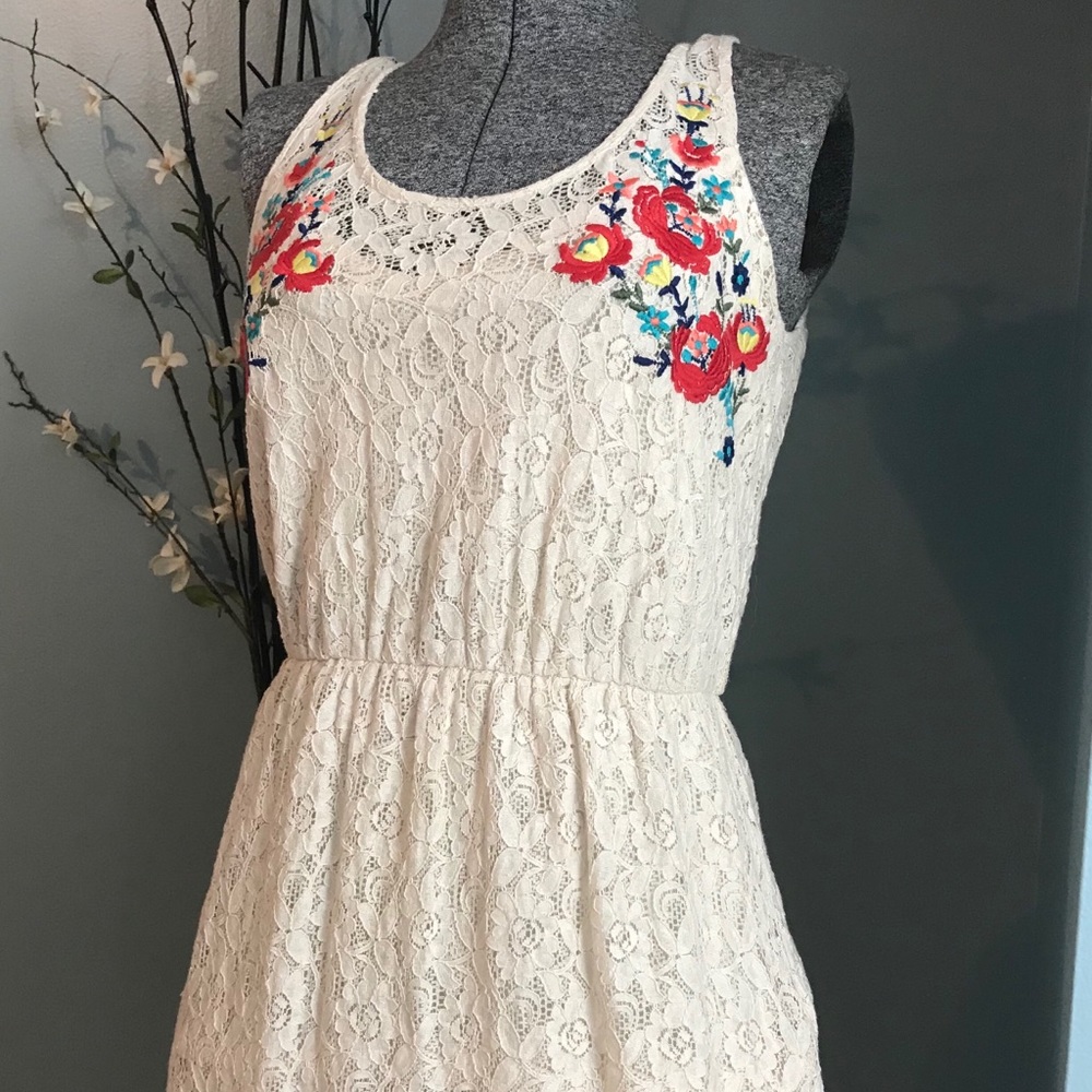 White lace high low dress