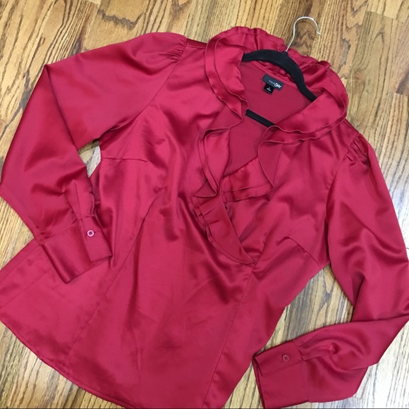 GUC DEEP RED RUFFLE SATIN FEEL BLOUSE L - Picture 2 of 4