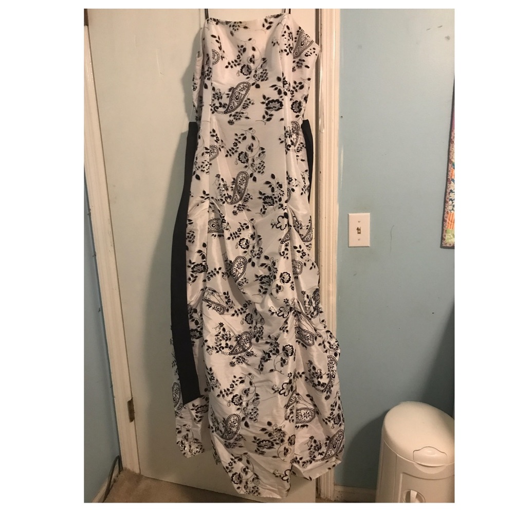 Prom/homecoming dress