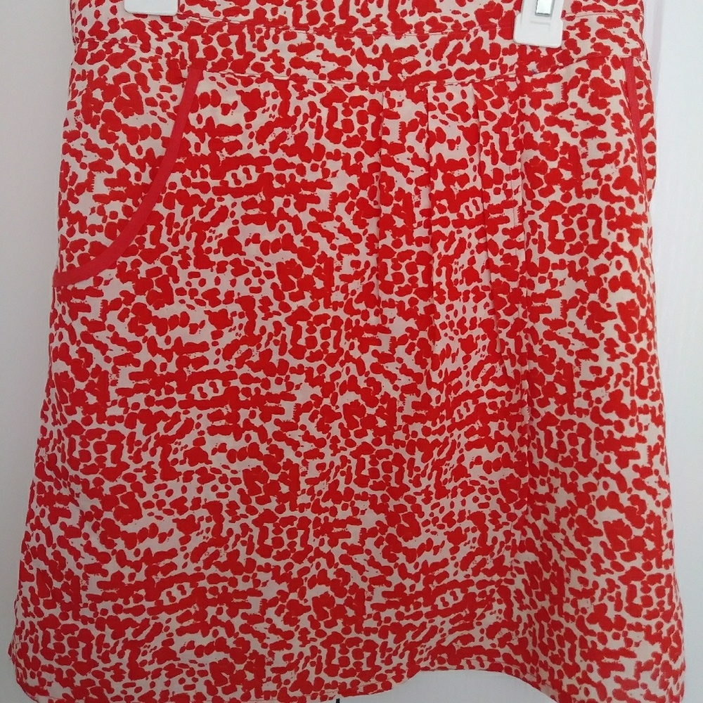 Girls small Annabella skirt. - Picture 2 of 2