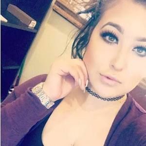 Meet your Posher, Desiree