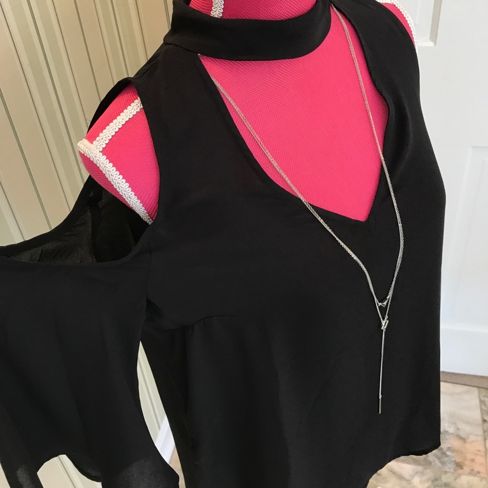 Cold shoulder top, new