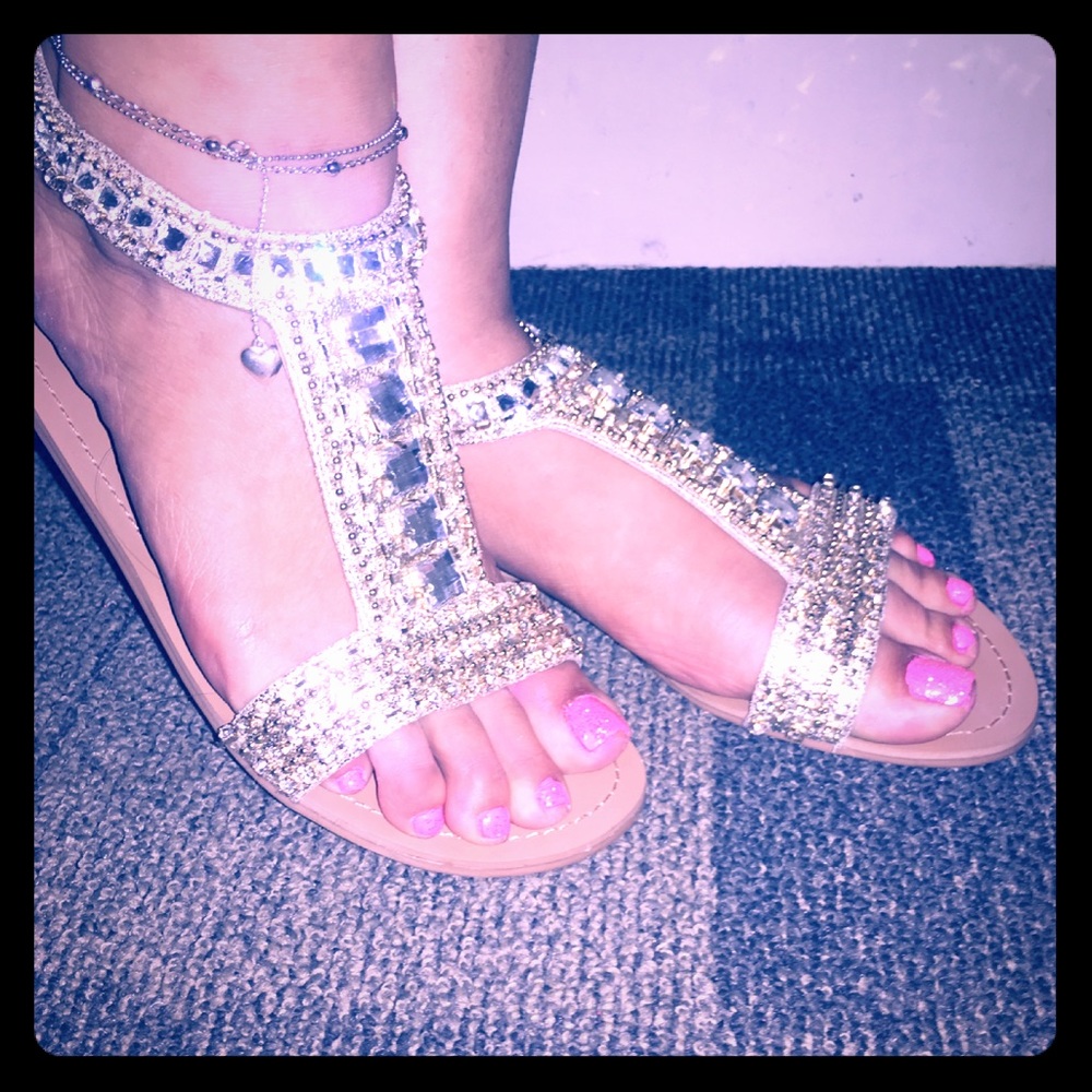 Express sandals