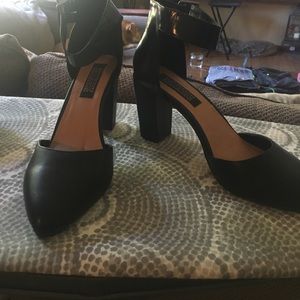 Deena & Ozzy chunky heels with ankle strap size 10