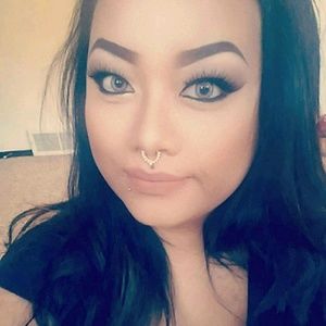 Meet your Posher, Nalee