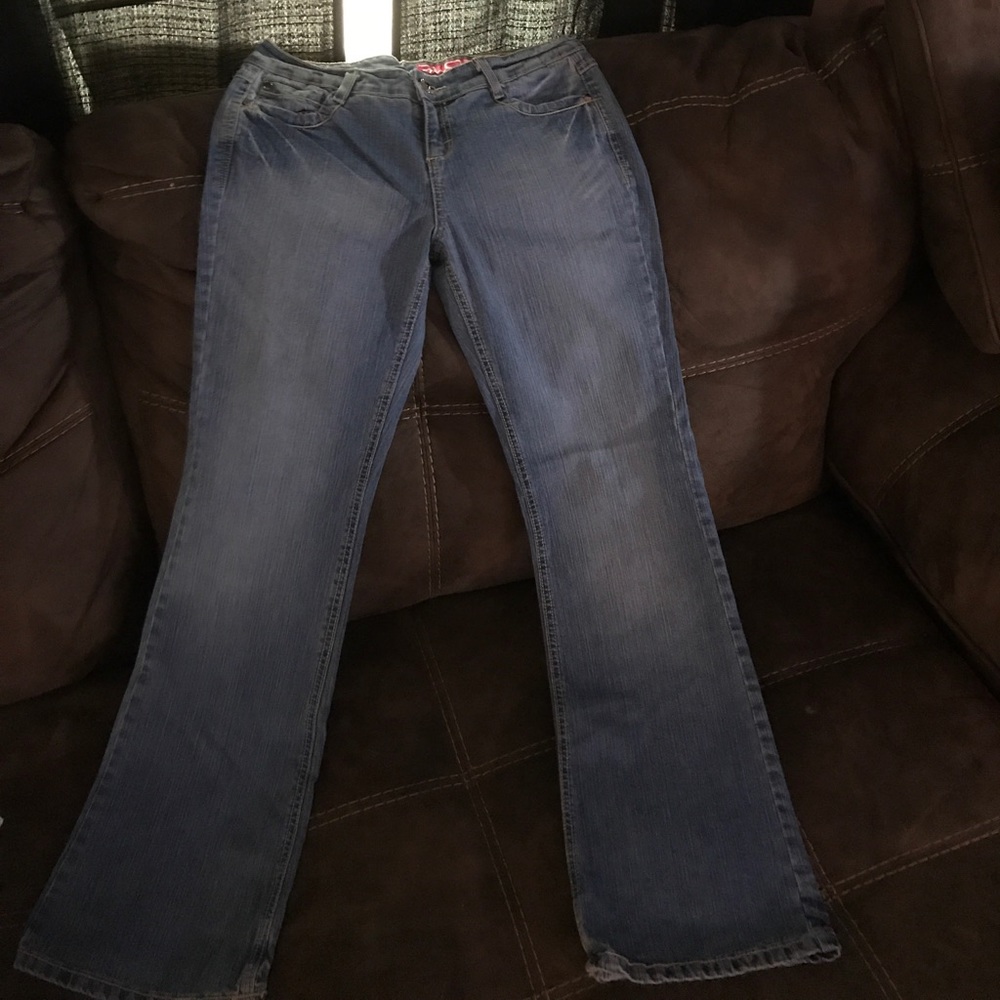 GLO Jeans - Picture 3 of 4