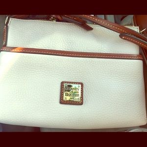 Dooney and bourke cross body purse