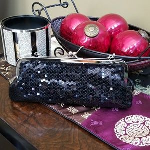 Ann Taylor(Loft)Black sequin clutch