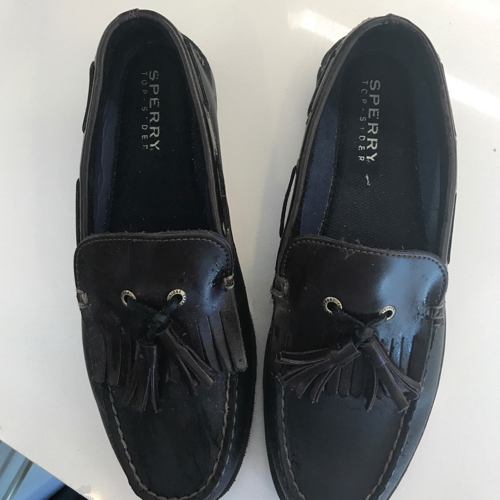Men's/teen size 9 Sperry Loafer