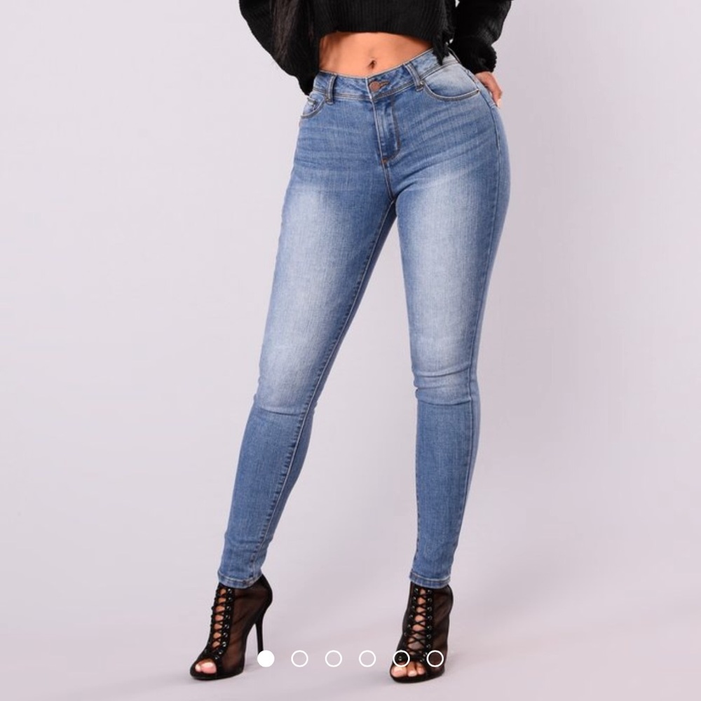 Size 11 Fashion Nova Behamy Ankle Jeans