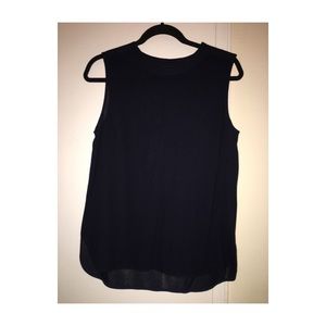 VINCE - sleeveless blouse with zip shoulder detail