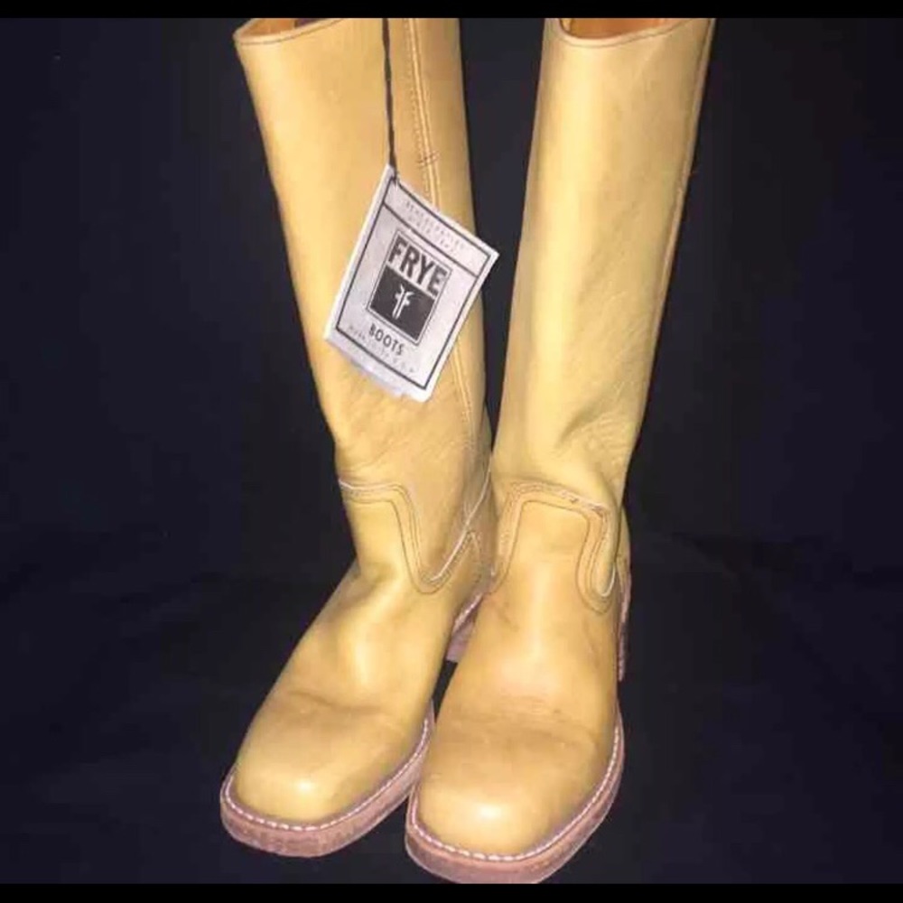 Women’s FRYE Boots. Campus 14L, size 7.5