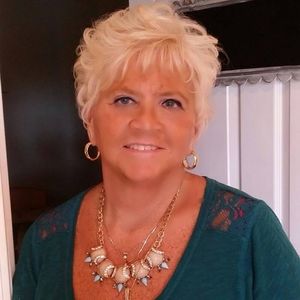 Meet your Posher, Cindy