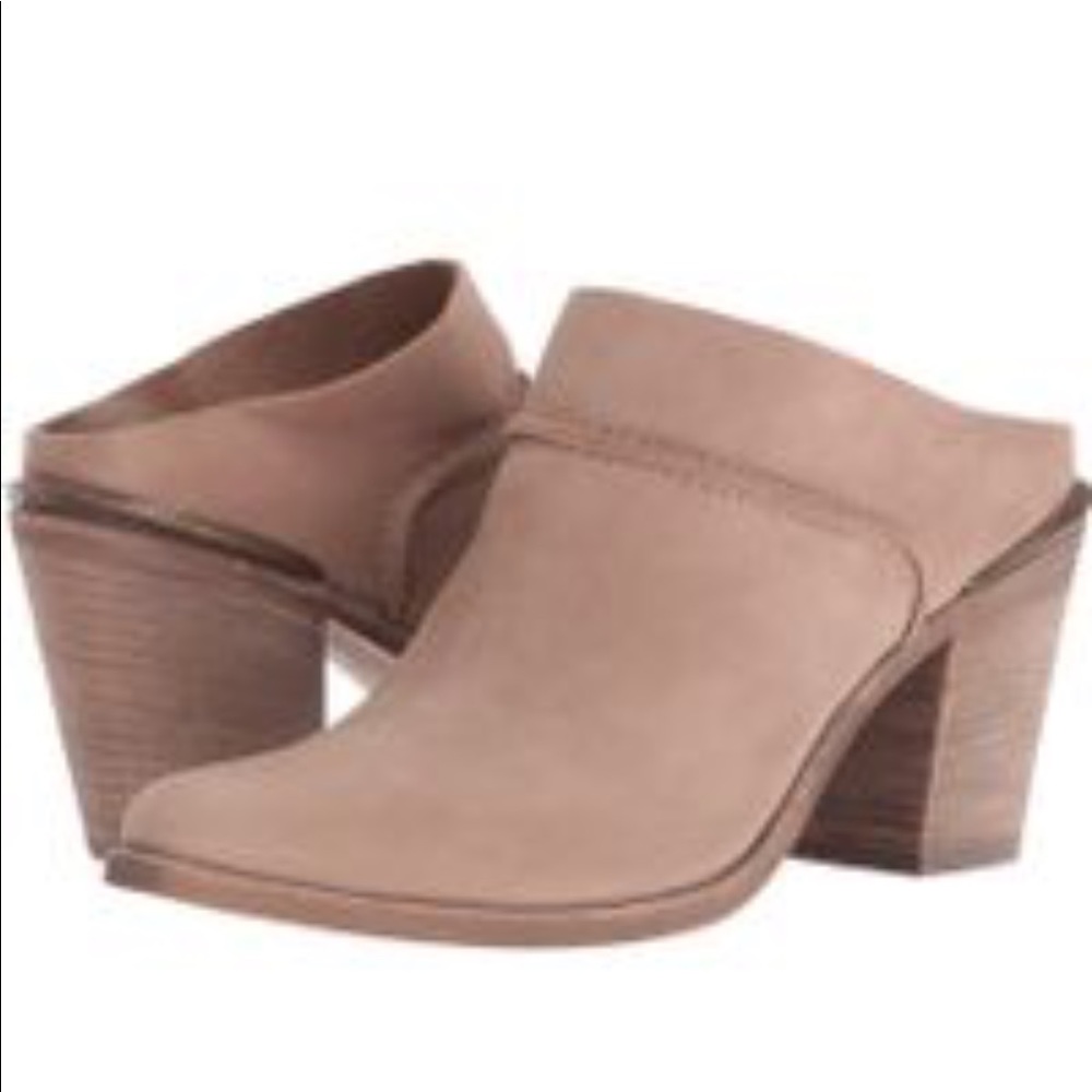 🎄Holiday SALE🎄Soft Taupe Leather Mules