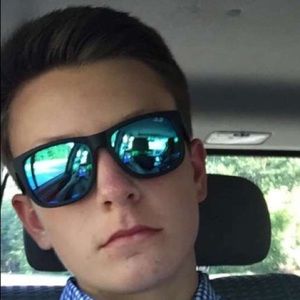 Meet your Posher, Adam