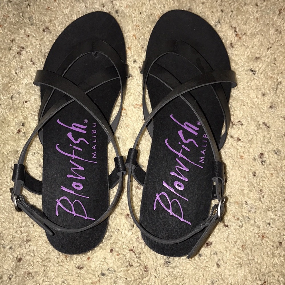Black sandels, never been worn, great condition!