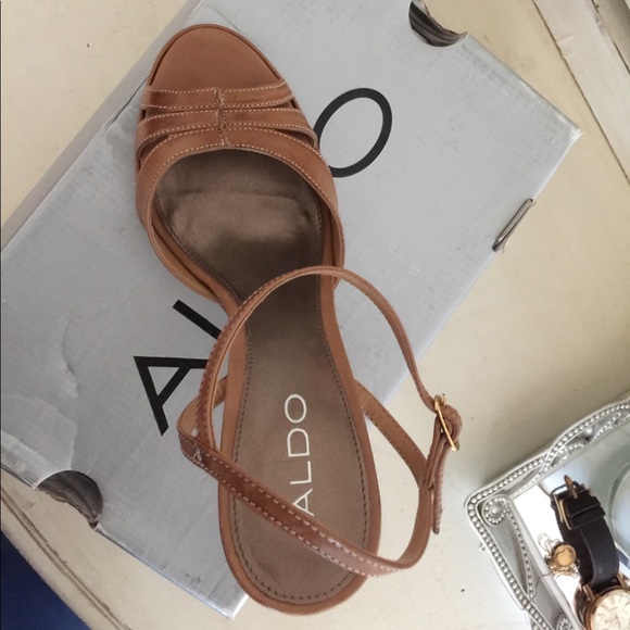 Aldo's Camel color heels - Picture 3 of 4
