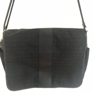 Authentic Coach Messenger/diaper/laptop bag