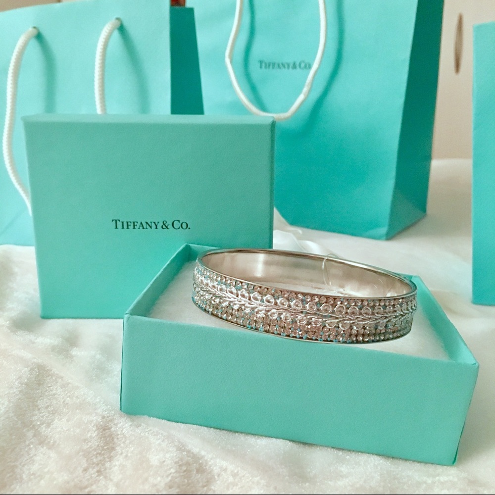 TIFFANY & CO. (1) 4" x 3.5" x 1.5" box ONLY