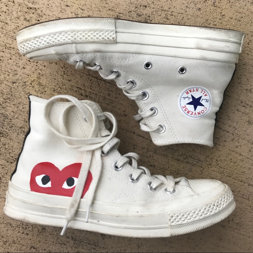 PLAY Commes Des Garçon White Converse